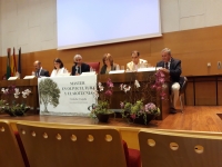 Mesa presidencial del acto de clausura del Mster