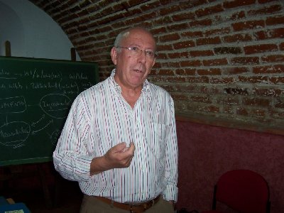 Corduba 05/Fons Mellaria. El profesor de la UCO Diego Santiago afirma que en los ltimos treinta aos el consumo de vino se ha reducido a la mitad