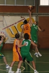 Un momento del encuentro del equipo masculino de baloncesto de la UCO contra Jan