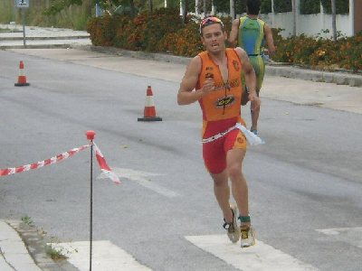 Pedro Miguel Serrano Vzquez,  alumno de Ciencias de la Educacin de la Universidad de Crdoba,disputar este fin de semana el Campeonato del Mundo Universitario de Triatln que se se celebra en Valencia.