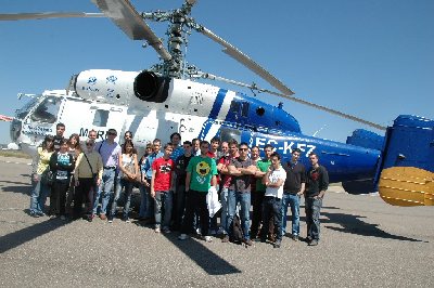 Alumnos de Organizacin de Empresas visitan  la Fbrica de Zumos Exprimidos del Grupo Leche Pascual y  FAASA Aviacin