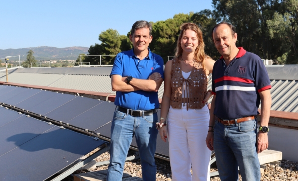 Researchers Juan Antonio Rodríguez, Maaike van de Loo and Emilio Camacho